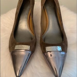 Coach Zan brown suede pump metallic silver 9.5